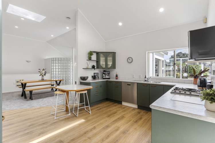 7 Jana Place Mount Roskill_17