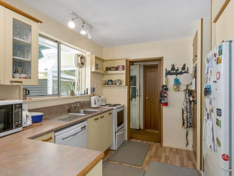 4987 Christchurch Akaroa Road Little River_2