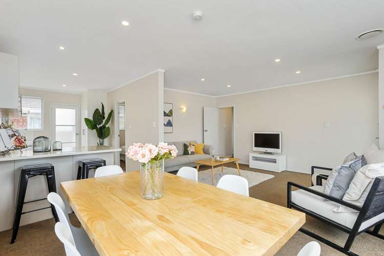 2/74 Main Highway Ellerslie_4