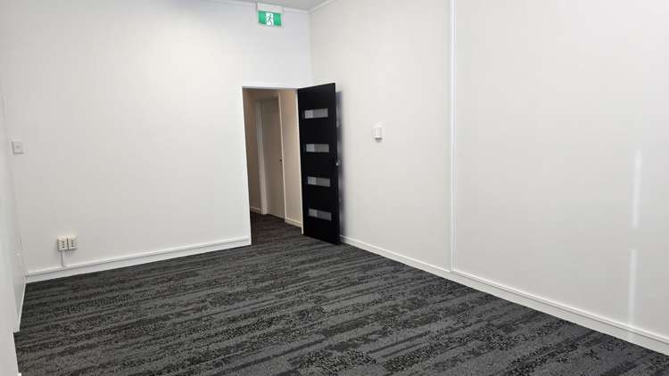 Suite 4, L1/17 Grey Street Tauranga Central_1