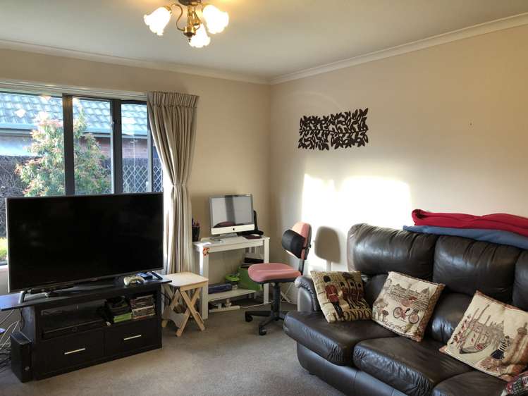 2/5 Murfitt Place Sockburn_7