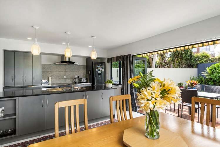 3/71 Pupuke Road Northcote_10