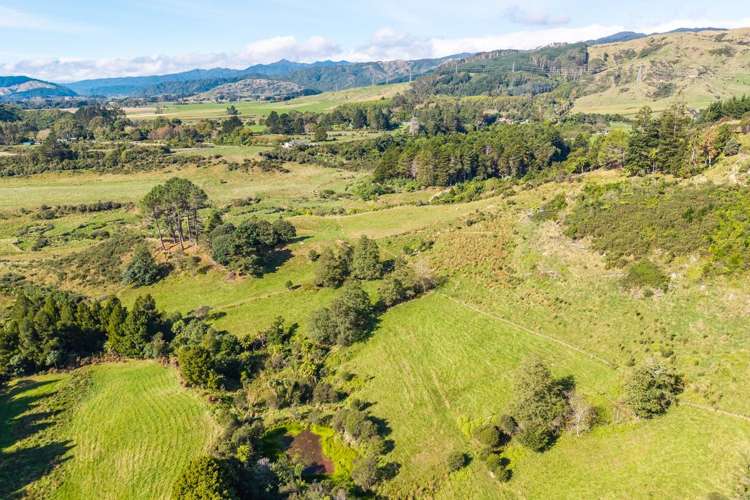 358 Kuku East Road Manakau_13