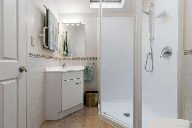 9a Blackett Crescent Meadowbank_11