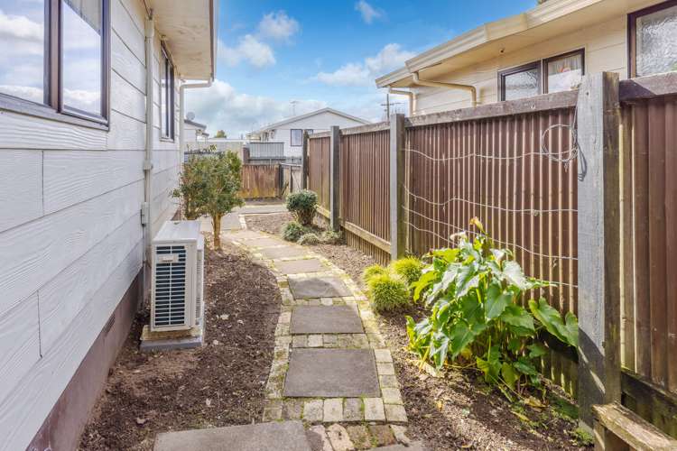 12b Saxbys Road Glenview_15