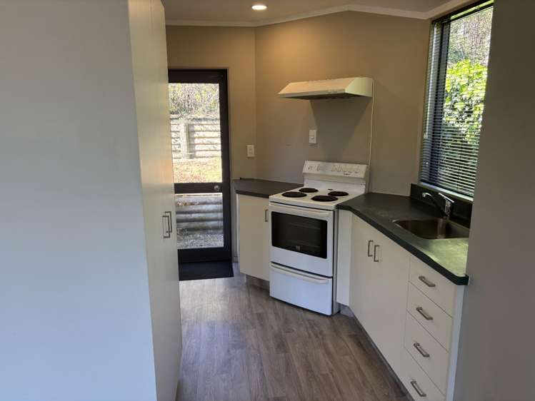 2/37 Bishopdale Avenue 10796_1