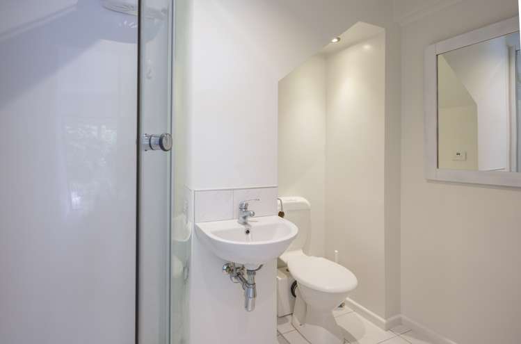 169 Cable Bay Road Hira_14