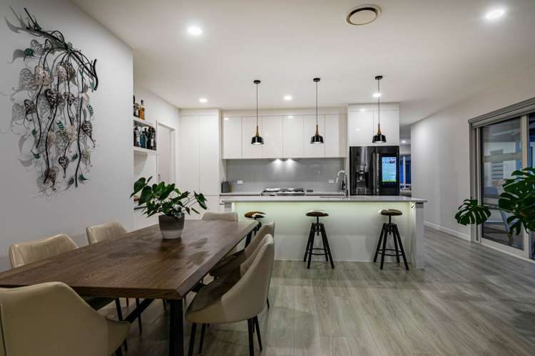 97 Colonial Drive Silverdale_9