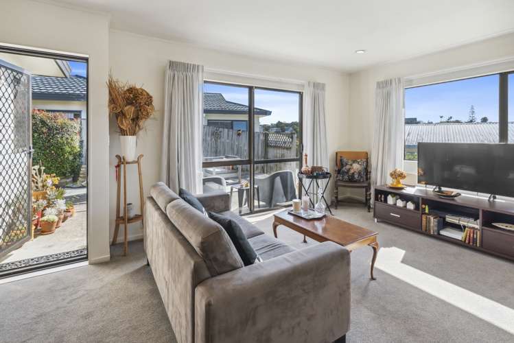 2/32 Charlotte Street Stanmore Bay_6