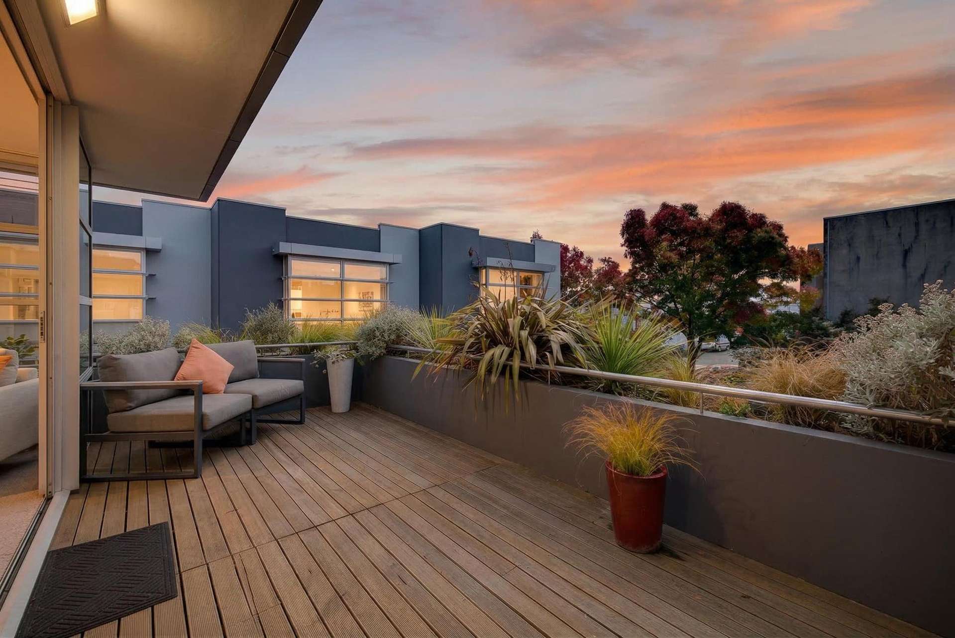 8/8A Settlers Crescent Ferrymead_0