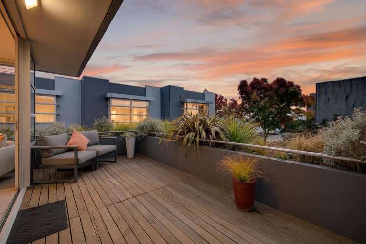 8/8A Settlers Crescent_0