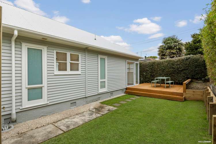 21 Fifth Avenue Mt Albert_26