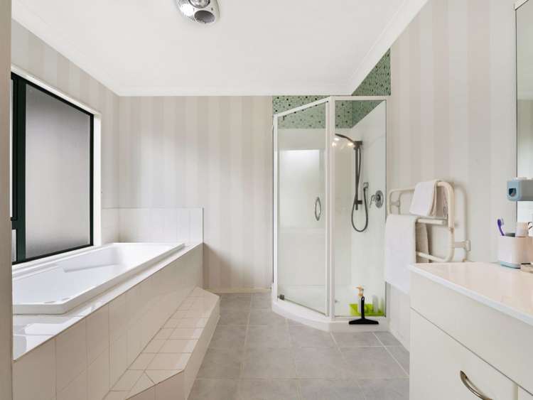 32 Stanley Drive Lynmore_21