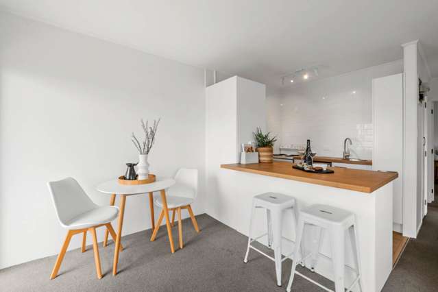 2/71 Church Street Devonport_4