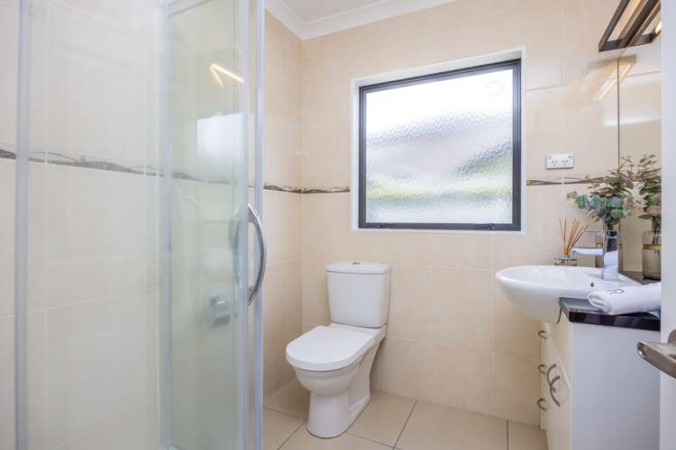 114 Kyle Road Greenhithe_21