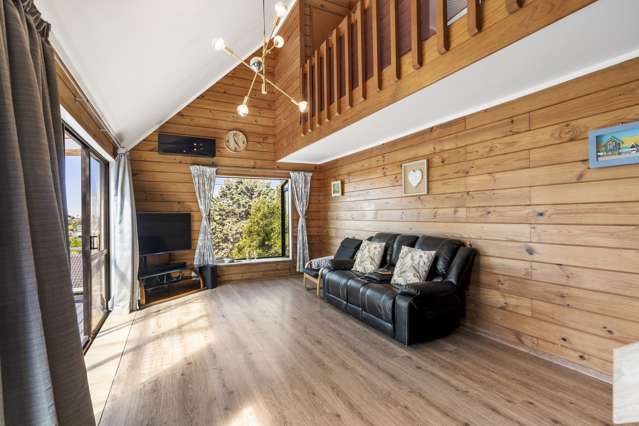 24 Thalia Place Totara Vale_4