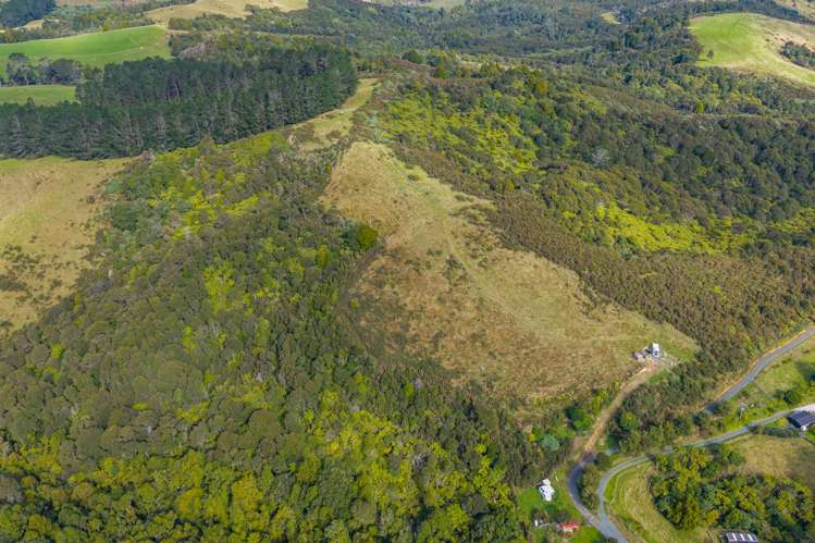 1676 Ponga Road Hunua_11