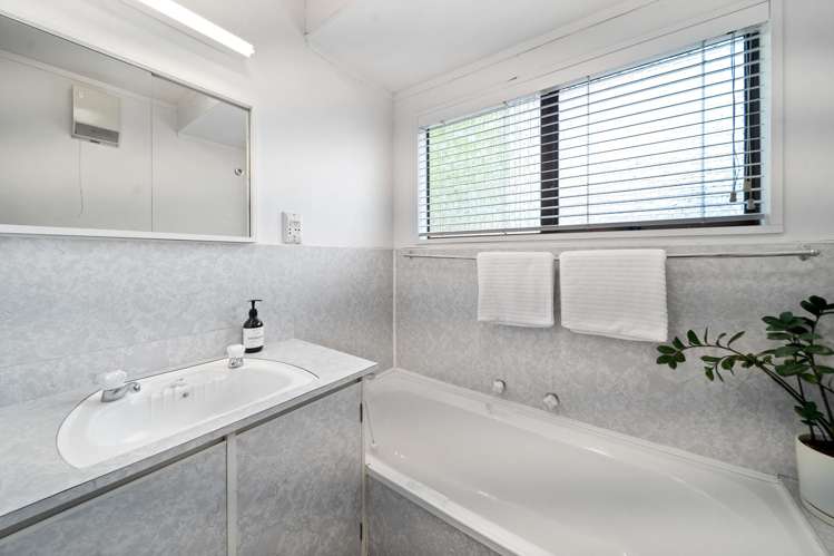 2/88 Edgecumbe Road Avenues_14