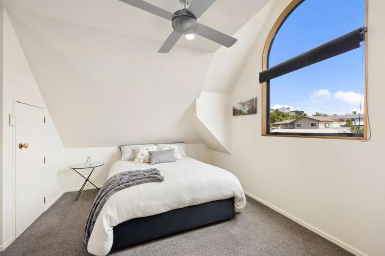 1/96 William Bayes Place Red Beach_19