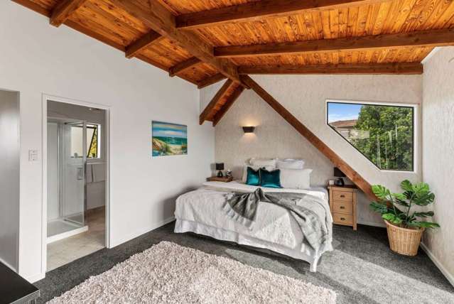 38 Thorburn Avenue Red Beach_2