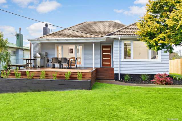 1 Merville Avenue Te Atatu South_1