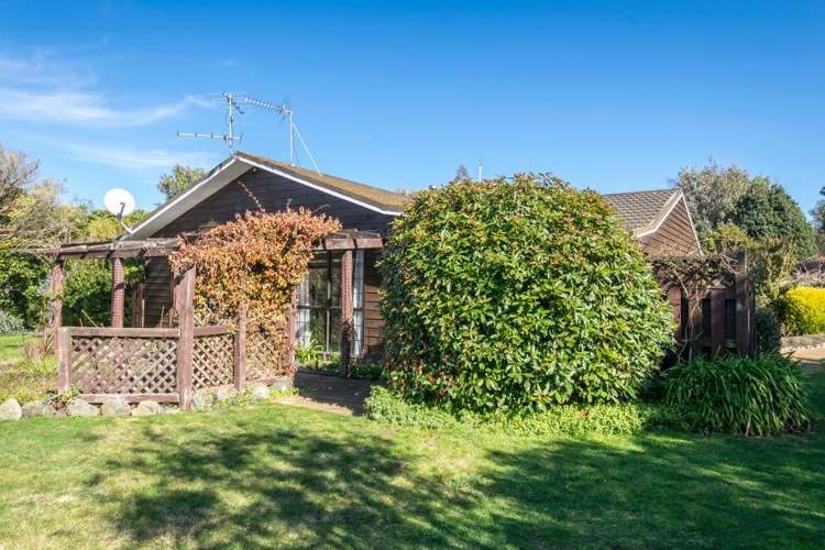 33 Neal Road Rarangi_22