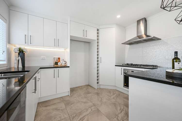 7 Soo Yong Place Glenview_11