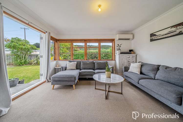 63 Main Road Wainuiomata_6