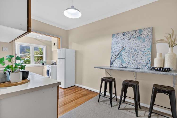 22A Ludlam Crescent Woburn_5