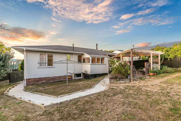 49 Sylvan Crescent Te Atatu South_2