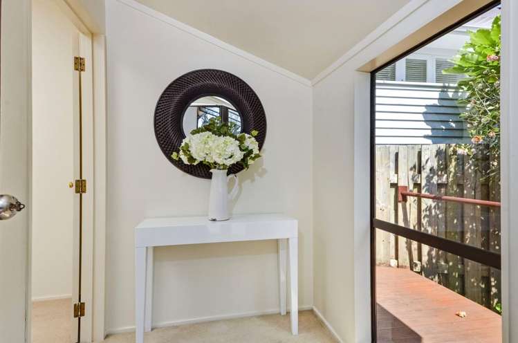 4/17 Waterloo Road Milford_17