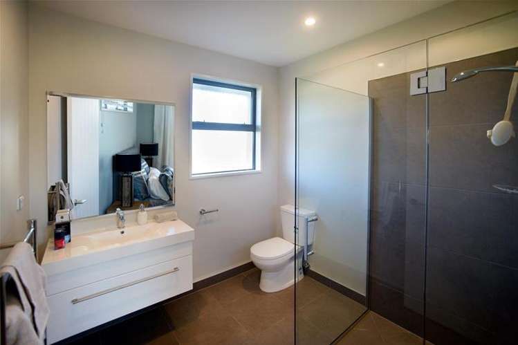 43 Vernon Drive Lincoln_10