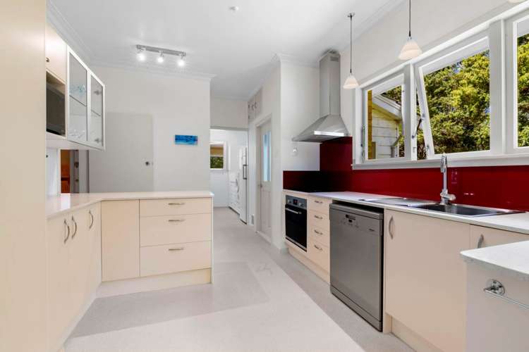 218 Onewa Road Birkenhead_9