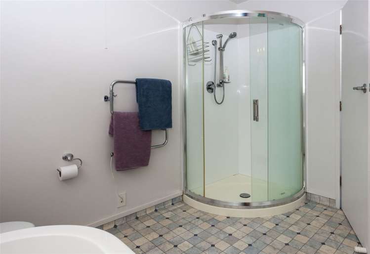 8 Pine Grove Tairua_24