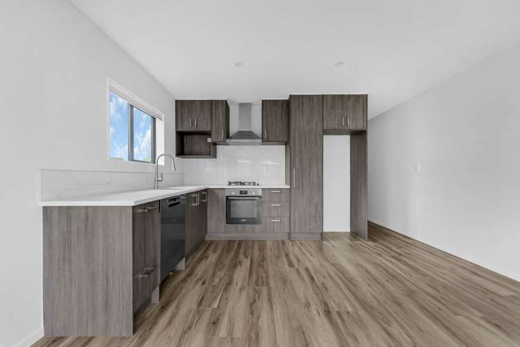 99A Mahia Road Wattle Downs_9