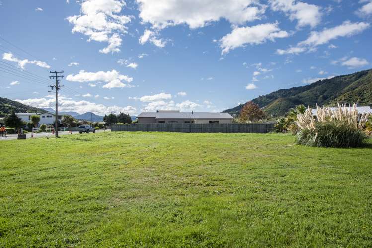 11a Beach Road Waikawa_3