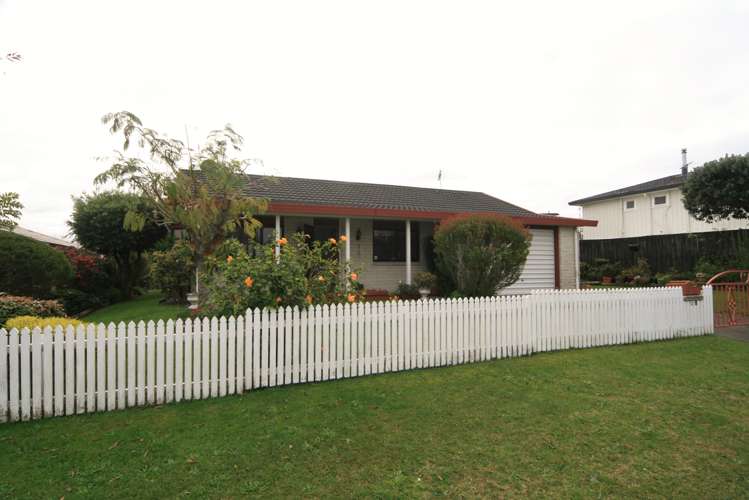 2a Doment Crescent Orewa_16