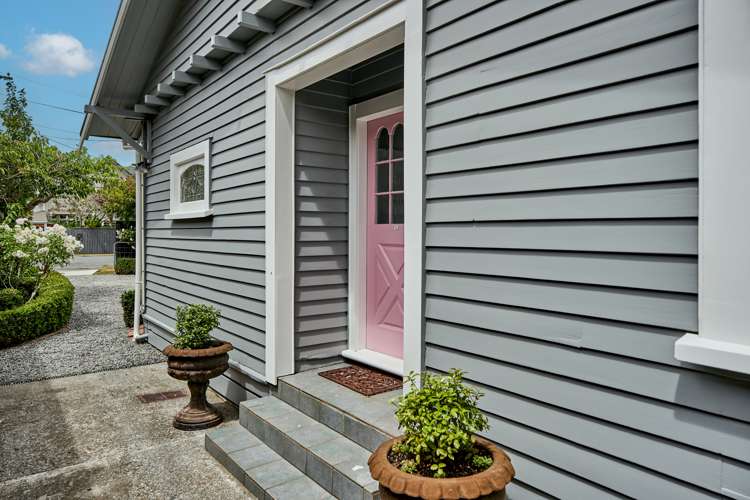 71 Hautana Street Woburn_28