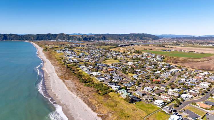 6 The Glebe Coastlands_39