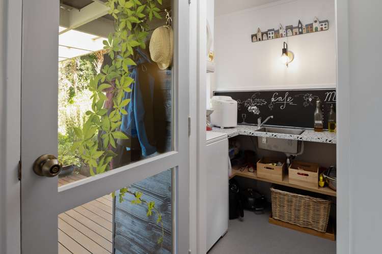 2 Belvue Bay Road Havelock_17