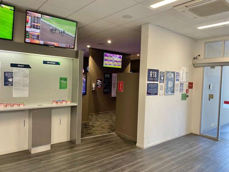 1-7 Clive Square Napier South_13