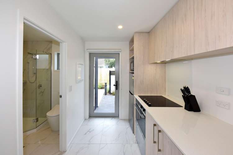  9/19 Winchester Street Merivale_7