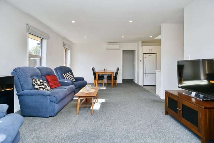 1/44 Burwood Road_4