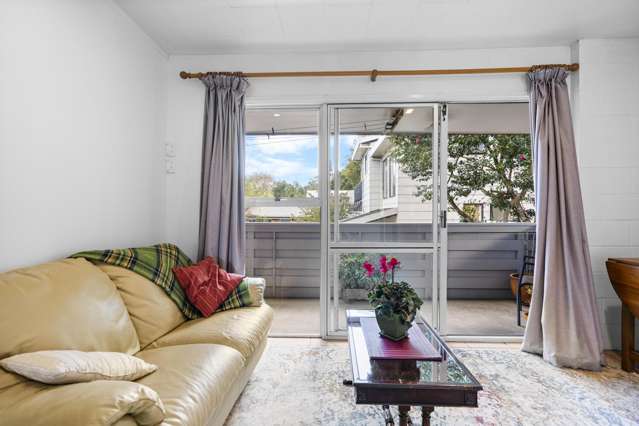 8/6 Opoia Road Hamilton East_4