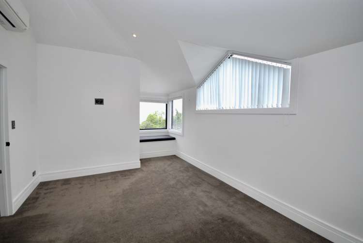 2/92 Churchill Road Murrays Bay_15