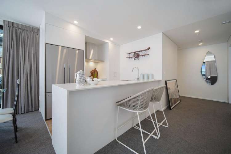 13B/100 Anzac Avenue 10015_3