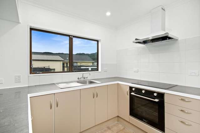 8b Weymouth Grove Wainuiomata_1
