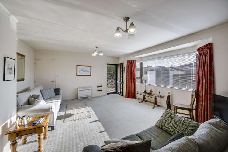 2/290 Kennedy Road_5