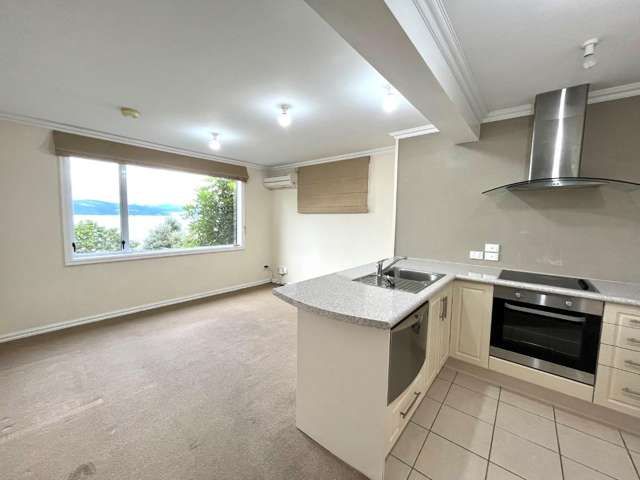 2/89 Barnard Street, Wadestown