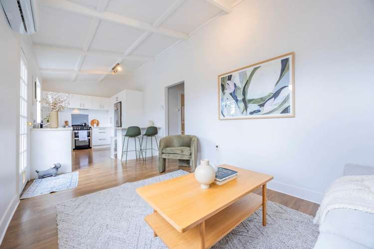 1/72 Gladstone Road Northcote_6